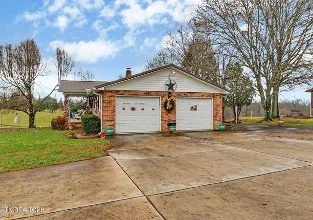 5th image of 2620 Deer Lodge Hwy, Deer Lodge, TN 37726 | MLS# 3057835