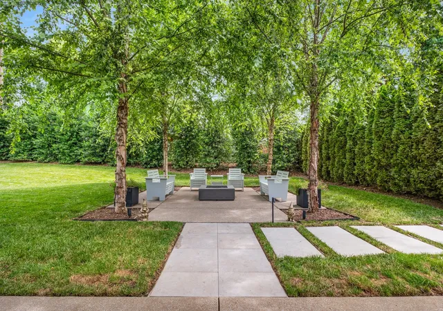 2nd image of 2804 Hawthorne Pl, Nashville, TN 37212 | MLS# 3058233