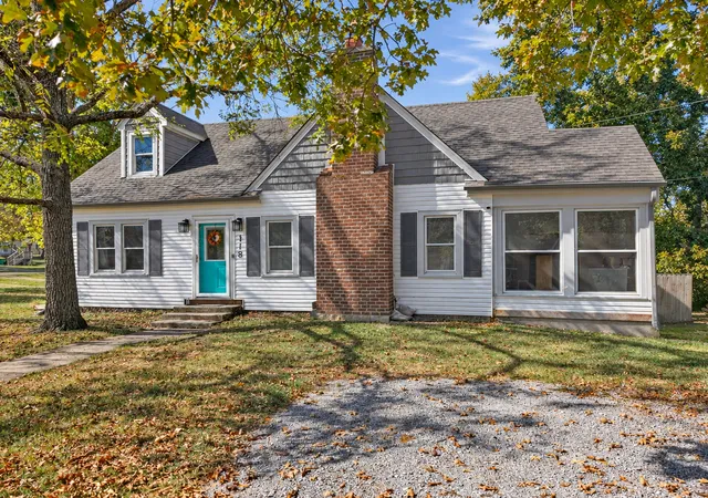 Photo 2 of Single family home for sale at 118 Boyette Ave, Lewisburg, TN 37091 | MLS# 3072248 | Listing updated on 2026-10-23