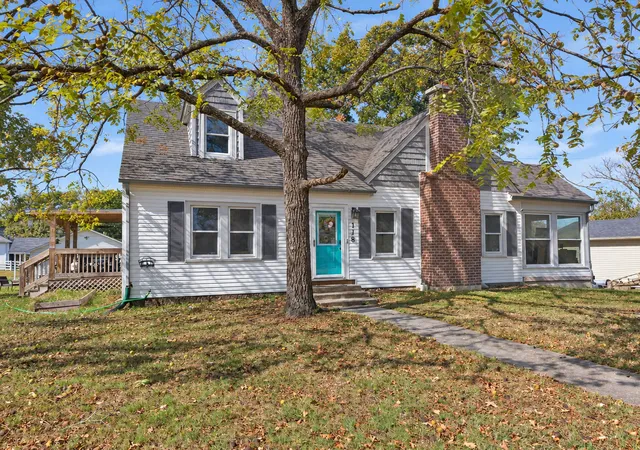 Photo 3 of Single family home for sale at 118 Boyette Ave, Lewisburg, TN 37091 | MLS# 3072248 | Listing updated on 2026-10-23