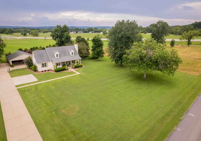 4th image of 1316 Edgewood Dr S, Pulaski, TN 38478 | MLS# 3058754