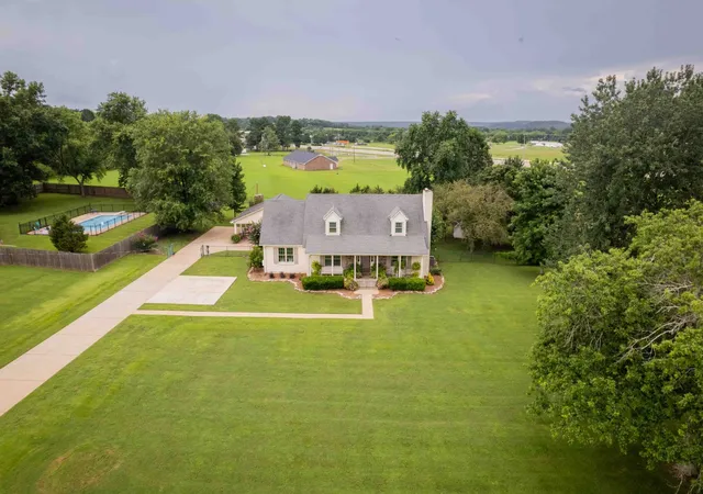 5th image of 1316 Edgewood Dr S, Pulaski, TN 38478 | MLS# 3058754