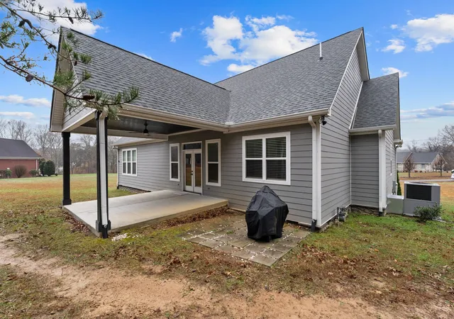 Photo 4 of Single family home for sale at 26 Melanie St, Mc Minnville, TN 37110 | MLS# 3059490 | Listing updated on 2026-02-27