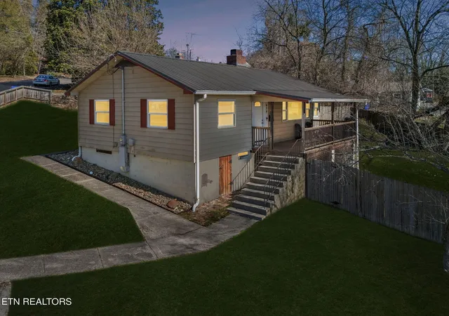 43rd image of 618 Pennsylvania Ave, Oak Ridge, TN 37830 | MLS# 3074629