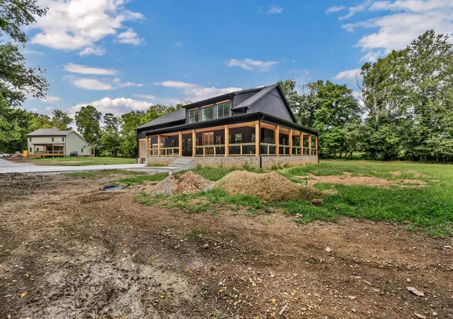 Photo 24 of Single family home for sale at 1046 Indian Crk Rd, Cumberland Furnace, TN 37051 | MLS# 3518778 | Listing updated on 2026-09-01