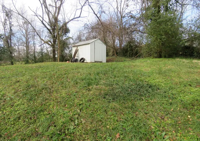 Homes for sale in Livingston, TN | 218 Celina St, Livingston, TN 38570 | MLS# 3060266