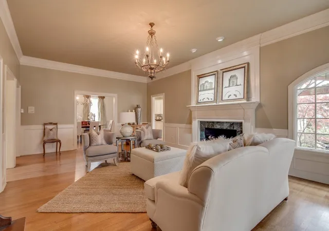 Photo 2 of Single family home for sale at 824 River Park Dr, Memphis, TN 38103 | MLS# 3060303 | Listing updated on 2025-12-10