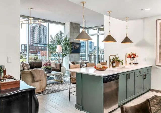 2nd image of 301 Demonbreun St #814, Nashville, TN 37201 | MLS# 3160284