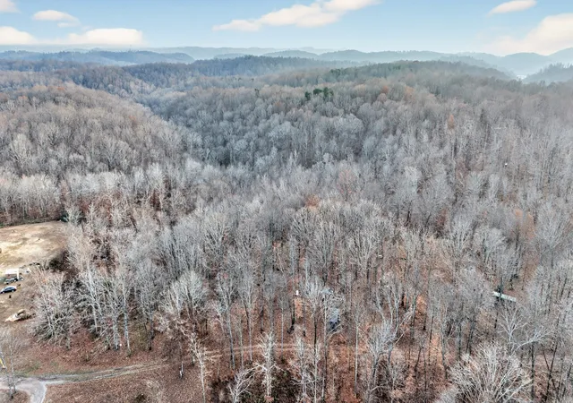 Photo 1 of Land for sale at 100 Waynoe Rd, Ashland City, TN 37015 | MLS# 3060865 | Listing updated on 2026-09-29