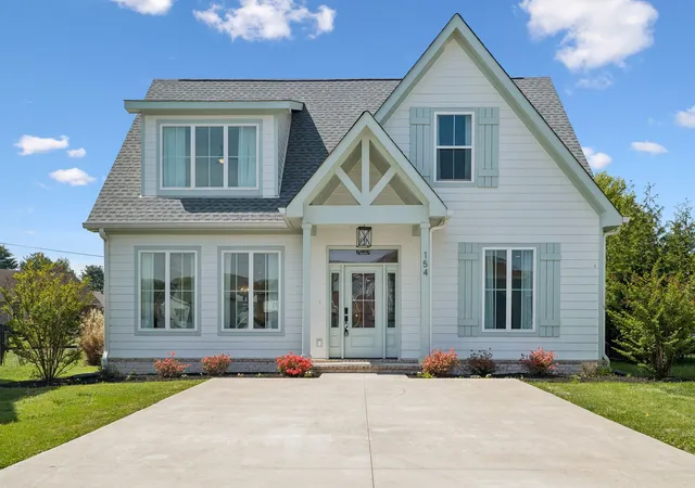 Homes for sale in Winchester, TN | 154 Barefoot Way, Winchester, TN 37398 | MLS# 3173285