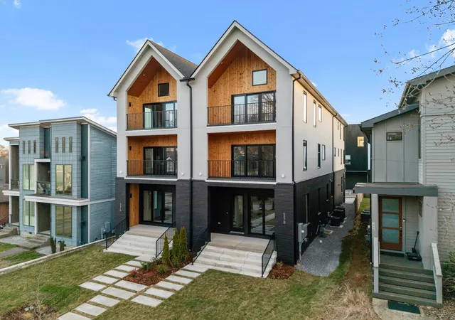 3rd image of 547B Moore Ave, Nashville, TN 37203 | MLS# 3159403