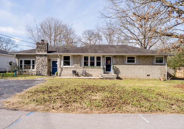 1st image of 1704 3rd Ave, Manchester, TN 37355 | MLS# 3061172