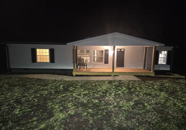 Photo 2 of Manufactured home for sale at 1158 Yellow Crk Rd, Dickson, TN 37055 | MLS# 3069761 | Listing updated on 2026-03-09
