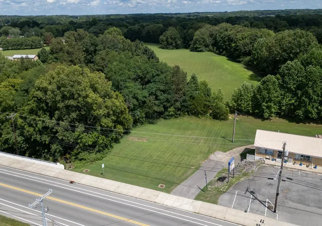 1st image of 3336 31w Hwy, White House, TN 37188 | MLS# 3132487