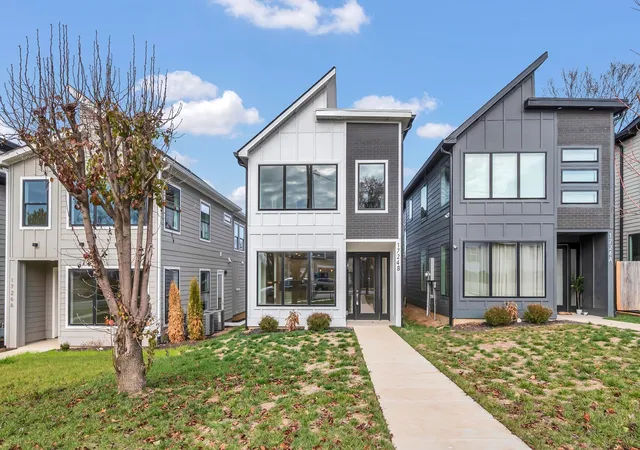 3rd image of 1724B Simpkins St, Nashville, TN 37208 | MLS# 3061582