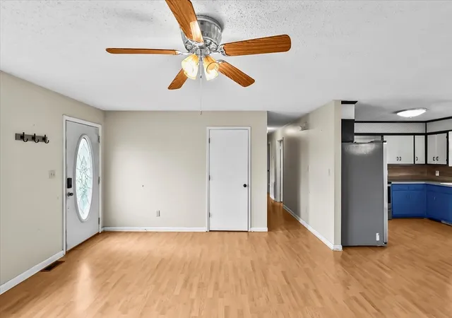 4th image of 402 Yokley Dr, Franklin, KY 42134 | MLS# 3061616
