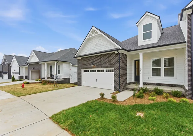 Photo 3 of Sale Pending at 317 Buckwood Ln N, Thompsons Station, TN 37179 | MLS# 3061587 | Listing updated on 2026-02-23