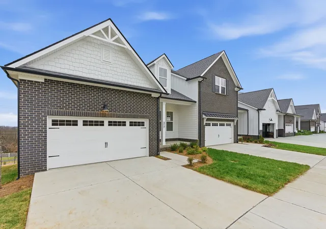 Photo 4 of Sale Pending at 317 Buckwood Ln N, Thompsons Station, TN 37179 | MLS# 3061587 | Listing updated on 2026-02-23