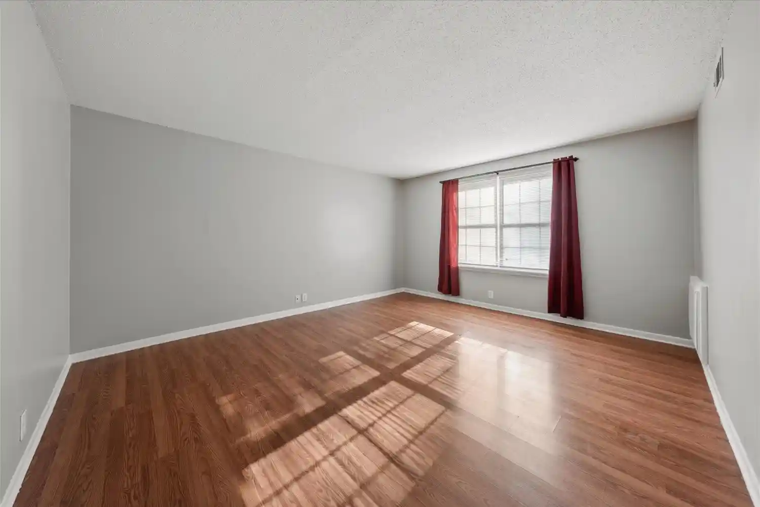 Listing Photo 2 - Condo for sale in 441 Harding Pl located at 441 Harding Pl, Nashville, TN 37211 - Unit #A12