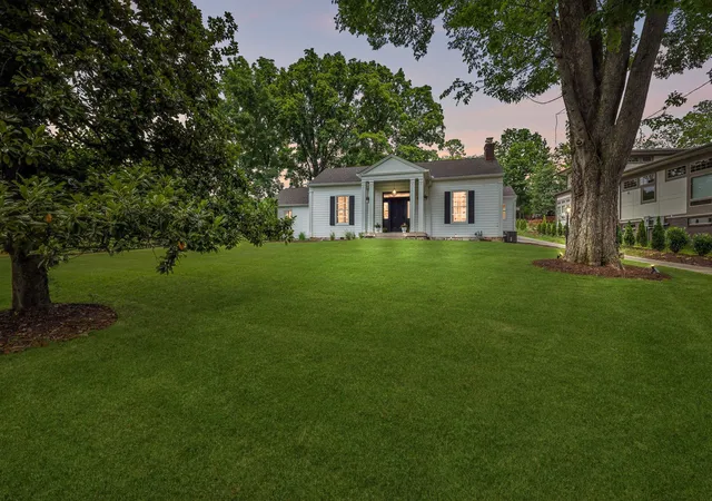 1st image of 2126 Sharondale Dr, Nashville, TN 37215 | MLS# 3080522