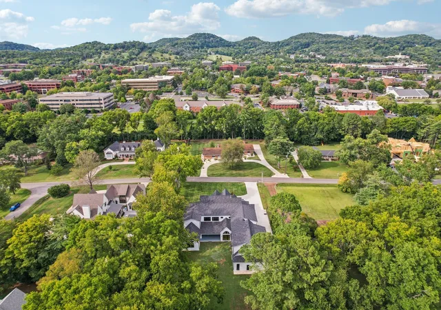 73rd image of 5205 Williamsburg Rd, Brentwood, TN 37027 | MLS# 3065183
