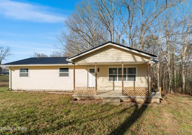 Photo 1 of Sale Pending at 53 Takesa Dr, Crossville, TN 38555 | MLS# 3065172 | Listing updated on 2026-10-01