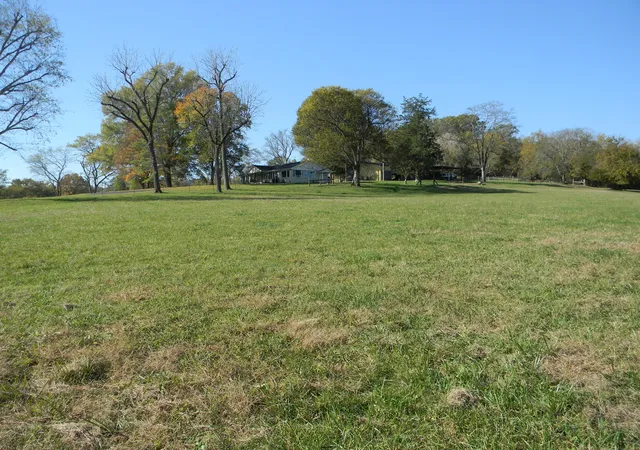 4th image of 854 Shelbyville Hwy, Fayetteville, TN 37334 | MLS# 3065471