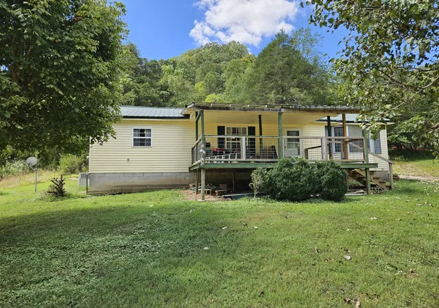 Homes for sale in Pleasant Shade, TN | 81 Carver Hollow Rd, Pleasant Shade, TN 37145 | MLS# 3066468