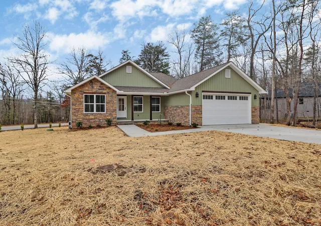 Photo 1 of Single family home for sale at 154 Adler Ln, Crossville, TN 38558 | MLS# 3067551 | Listing updated on 2026-08-29