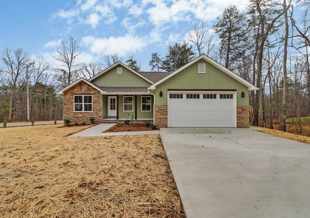 Photo 4 of Single family home for sale at 154 Adler Ln, Crossville, TN 38558 | MLS# 3067551 | Listing updated on 2026-08-29