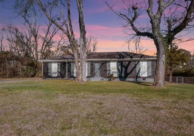 2nd image of 111 Gates Dr, Hendersonville, TN 37075 | MLS# 3068242