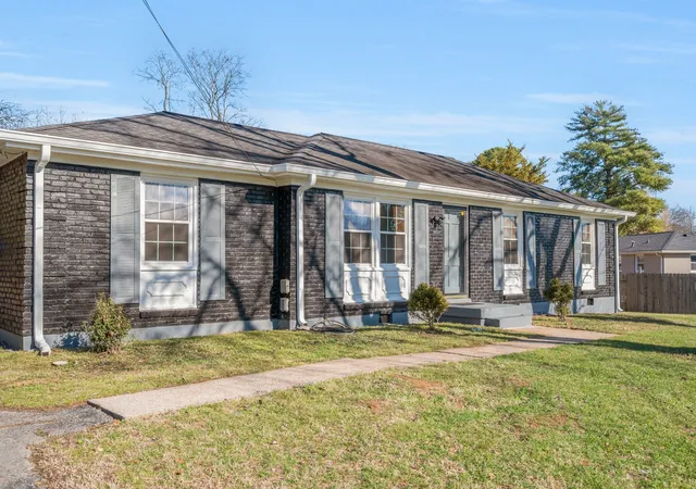 3rd image of 111 Gates Dr, Hendersonville, TN 37075 | MLS# 3068242