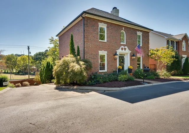 3rd image of 65 Ravenwood Hills Cir, Nashville, TN 37215 | MLS# 3083828