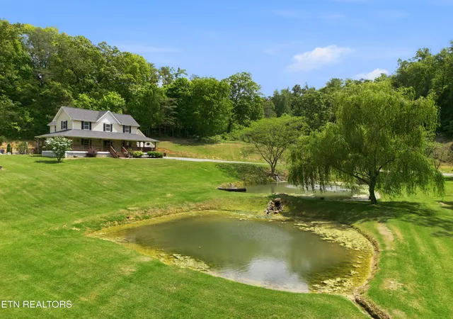 Photo 1 of Single family home for sale at 1913 E Union Valley Rd, Seymour, TN 37865 | MLS# 3067738 | Listing updated on 2026-09-25