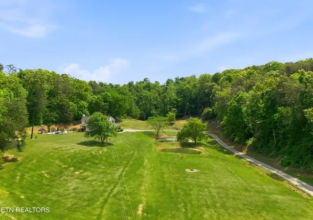 Photo 3 of Single family home for sale at 1913 E Union Valley Rd, Seymour, TN 37865 | MLS# 3067738 | Listing updated on 2026-09-25