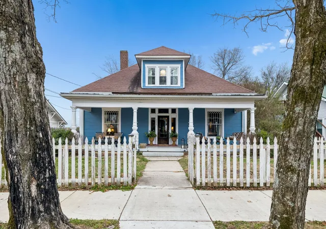 Photo 1 of Single family home for sale at 1115 S High St, Columbia, TN 38401 | MLS# 3080228 | Listing updated on 2026-08-13