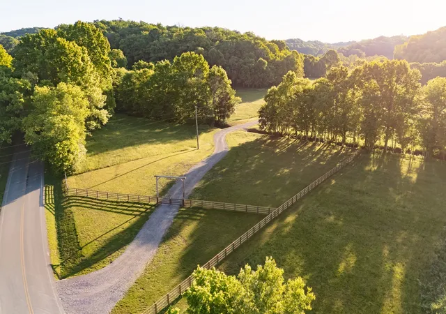 Photo 2 of House for sale at 3899 Boston Theta Rd, Thompsons Station, TN 37179 | MLS# 3251403 | Listing updated on 2026-10-03