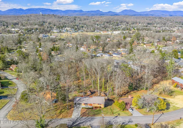 4th image of 129 Cumberland View Dr, Oak Ridge, TN 37830 | MLS# 3068044