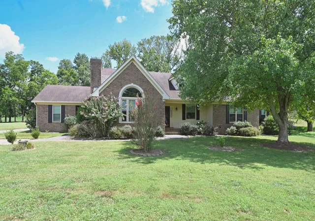 Homes for sale in Hendersonville, TN | 210 The Hollows Ct, Hendersonville, TN 37075 | MLS# 3138183