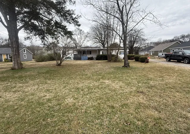 3rd image of 302 Walton Ferry Rd, Hendersonville, TN 37075 | MLS# 3068133