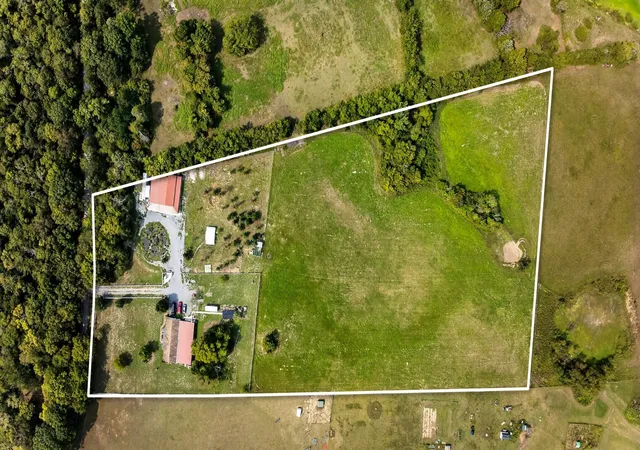 3rd image of 2600 Round Hill Rd, Lewisburg, TN 37091 | MLS# 3068150