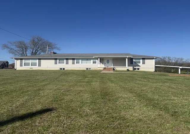 Homes for sale in Shelbyville, TN | 1400 Union St, Shelbyville, TN 37160 | MLS# 3155760