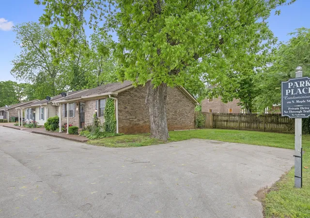 Photo 4 of Sale Pending at 513 N Maple St, Murfreesboro, TN 37130 | MLS# 3069346 | Listing updated on 2026-01-10