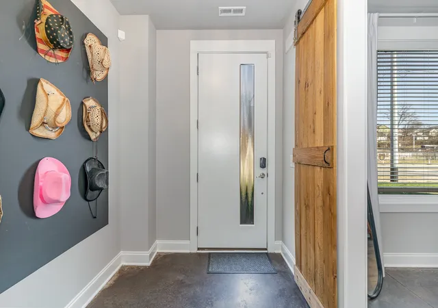 Photo 2 of Townhouse for sale at 505 Wedgewood Ave #I, Nashville, TN 37203 | MLS# 3070960 | Listing updated on 2026-10-27