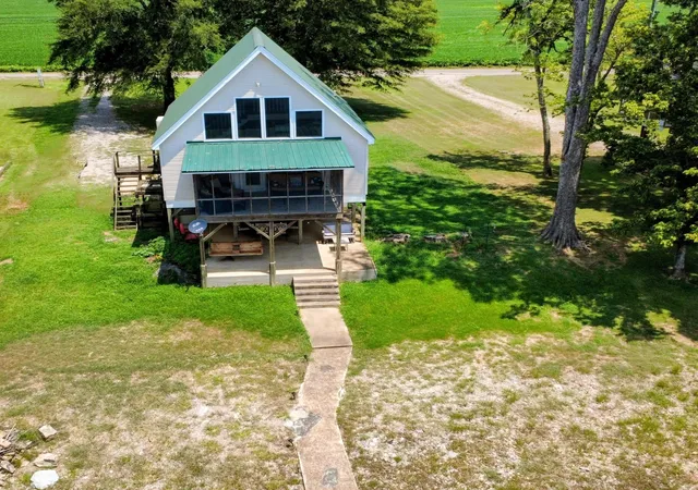 Homes for sale in Savannah, TN | 865 Arnold Ln, Savannah, TN 38372 | MLS# 3181369