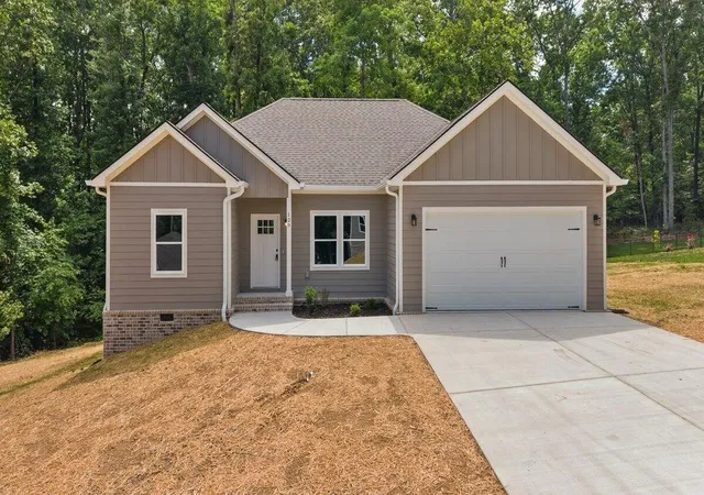 Homes for sale in Riceville, TN | 129 County Road 155, Riceville, TN 37370 | MLS# 3223427