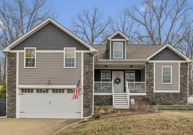 Homes for sale in Waverly, TN | 111 Dylark Dr, Waverly, TN 37185 | MLS# 3070195