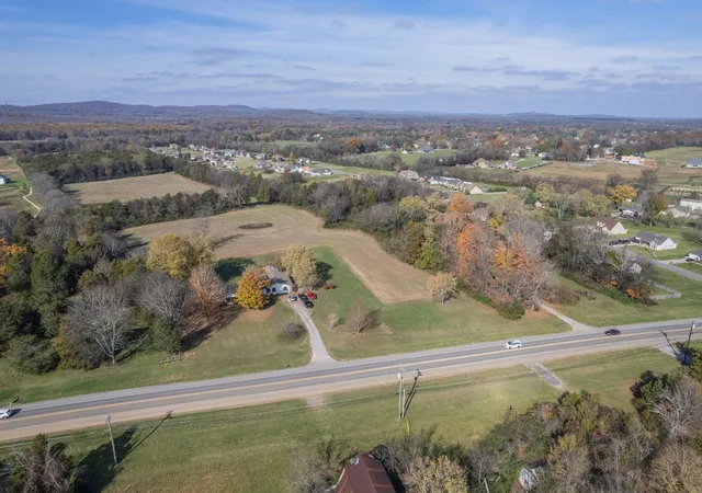 Photo 3 of Single family home for sale at 5876 New Salem Hwy, Rockvale, TN 37153 | MLS# 3070184 | Listing updated on 2025-12-31