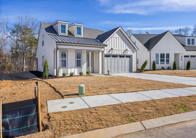 Photo 1 of Single family home for sale at 2680 Butlers Green Cir, Chattanooga, TN 37421 | MLS# 3070803 | Listing updated on 2026-09-21