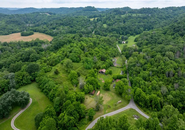 4th image of 1495 Wolf Hill Rd, Bethpage, TN 37022 | MLS# 3070812